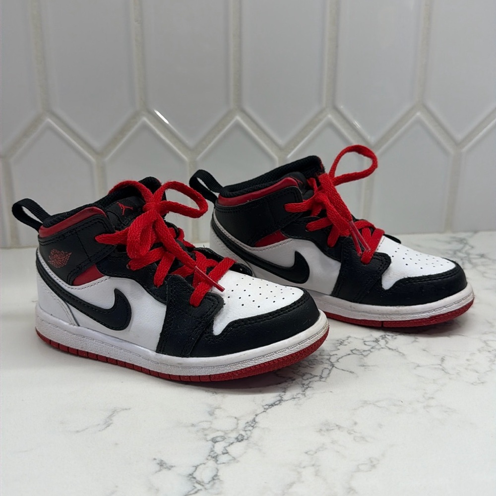 Jordan Kids High-Top Sneakers in Black, White & Red
